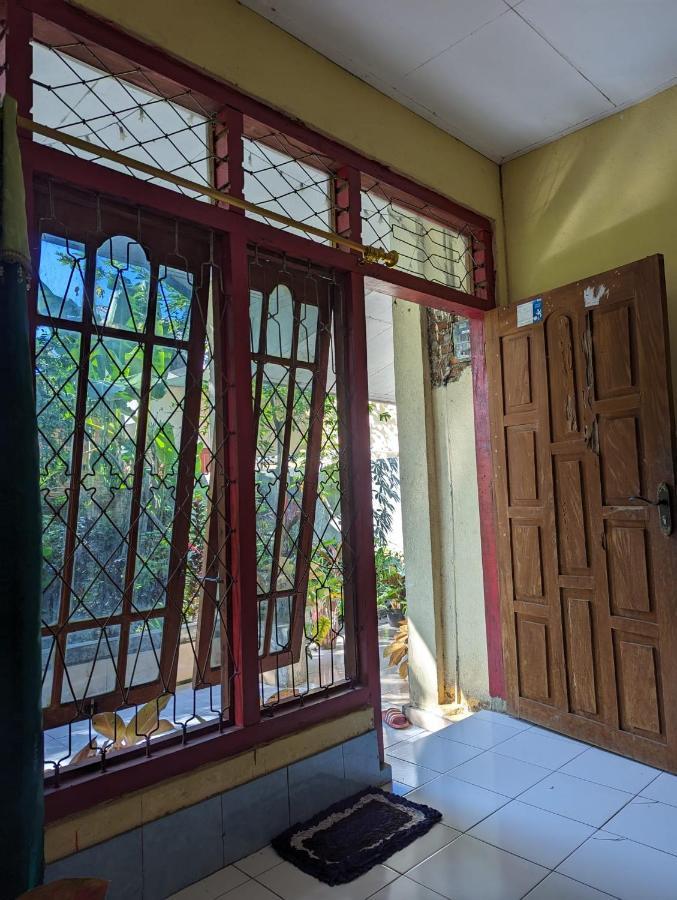 Agus Family Homestay Labuan Bajo Luaran gambar